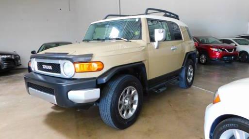 TOYOTA FJ CRUISER 2013 JTEBU4BF1DK158245 image